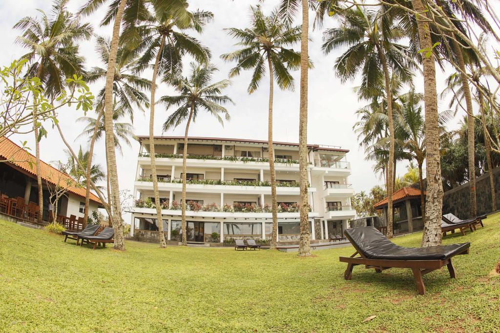 Blue Beach Hotel Wadduwa Exterior photo